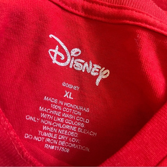 Disney T Shirt unisex XL Mickey House 4 Panels Red  License Cartoon Steamboat - Picture 3 of 5